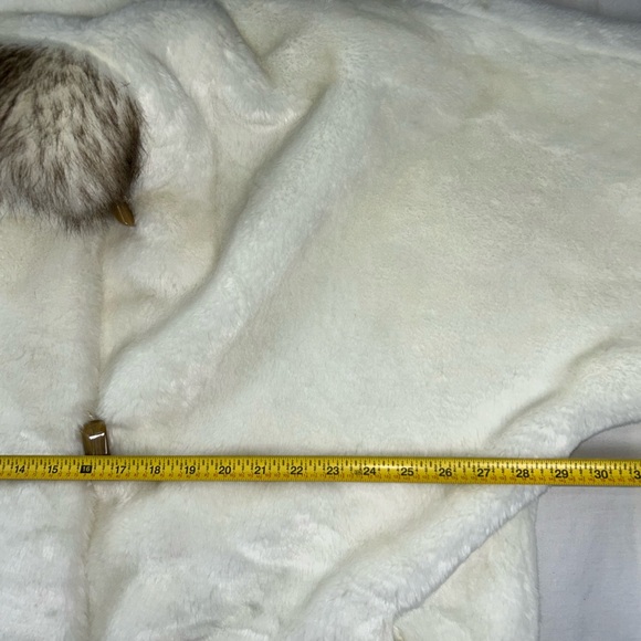 Coldwater CreekVintage-Style White Faux Fur Coat with Brown Accents Size XL - Picture 16 of 16